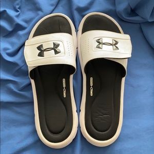 Men’s under Armour slides